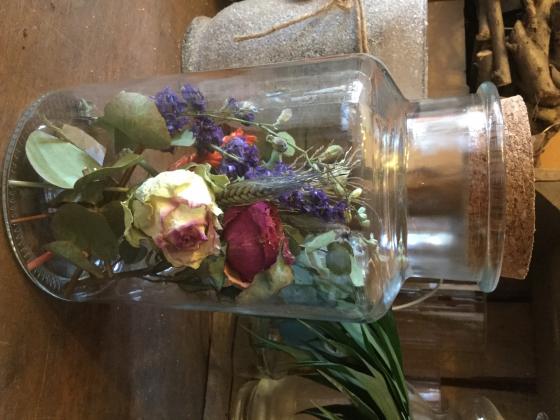 Droogbloemen in glas 